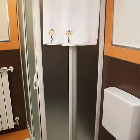 Alixia Bed & Breakfast 3*