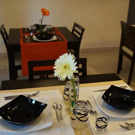 Alixia Bed & Breakfast 2*